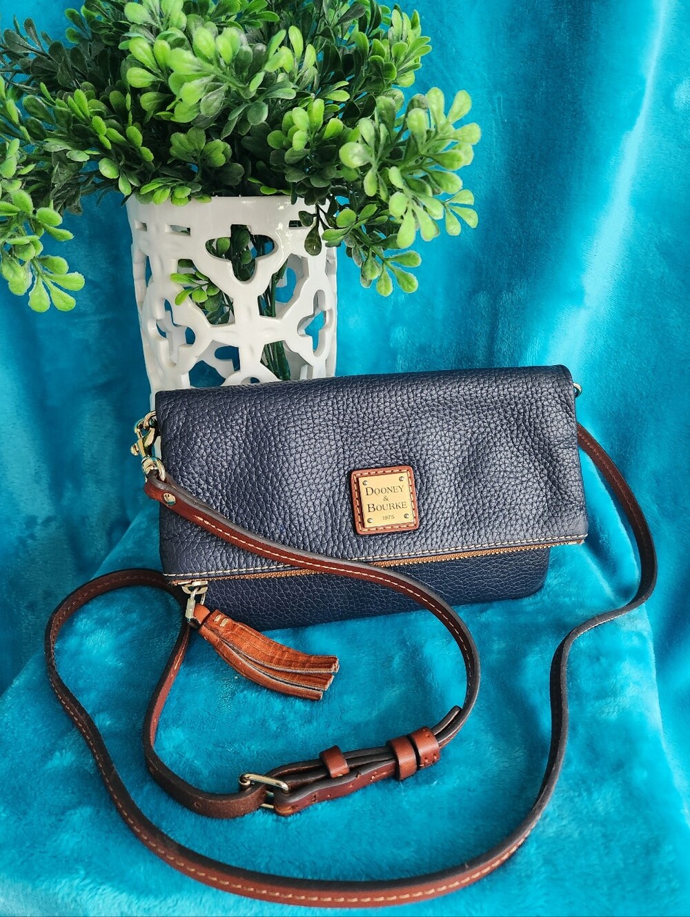 🌿Dooney & Bourke Navy Pebble Leather FoldOver Crossbody